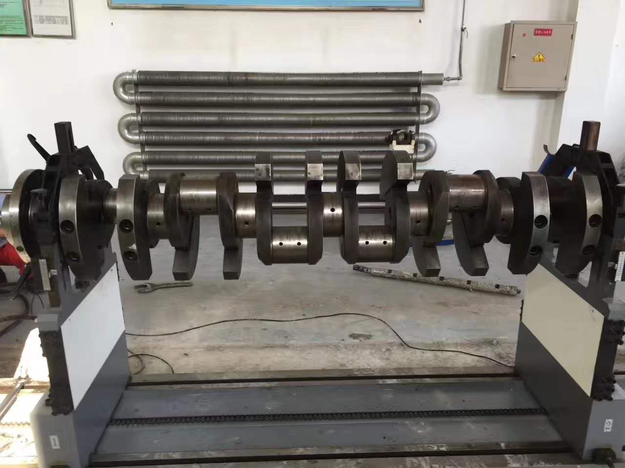 曲軸動平衡機機械系統的設計與調試